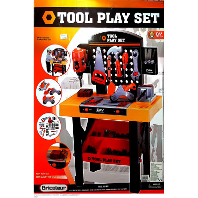 Barkács Asztal Szerszámokkal